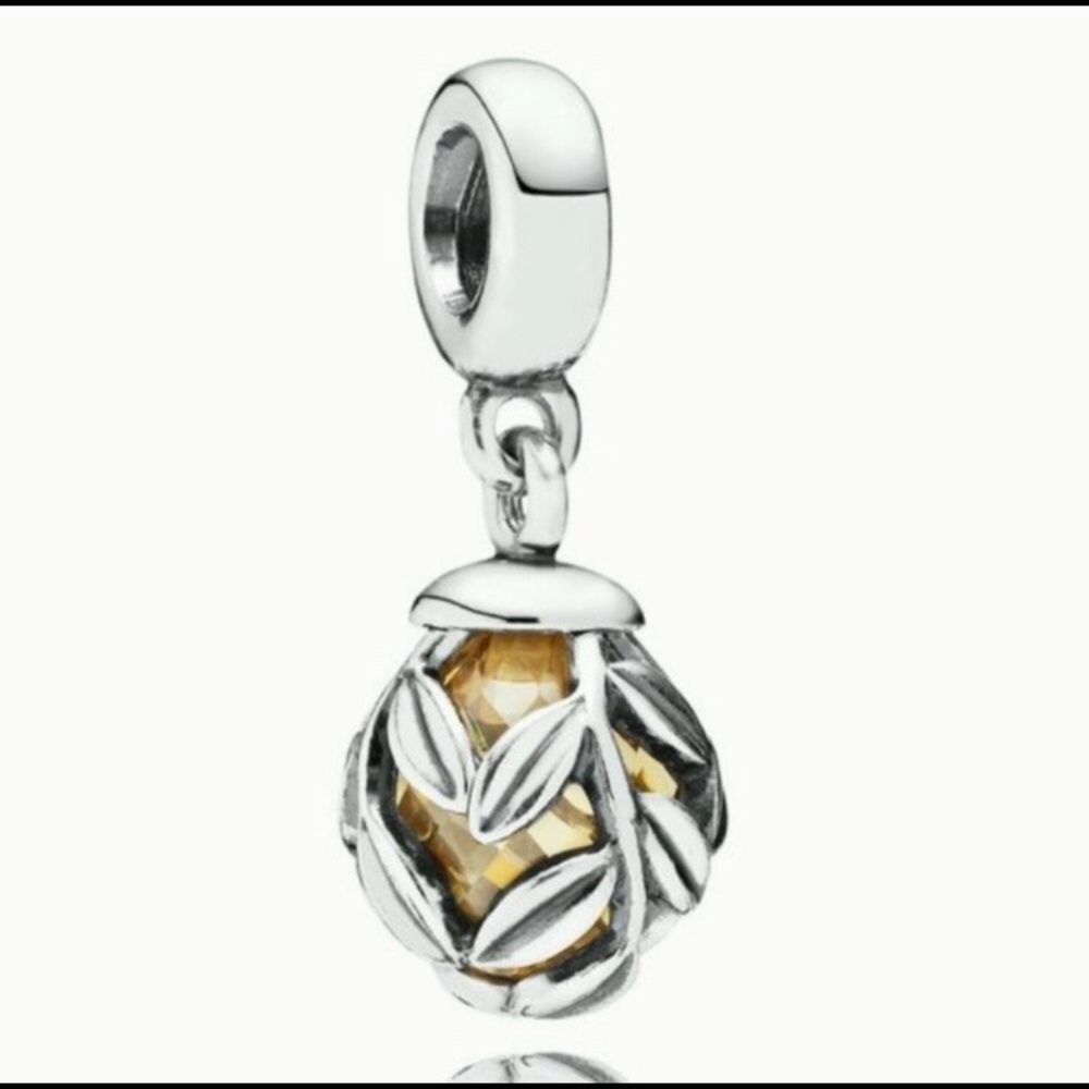 Pandora Laurel Leaves charm